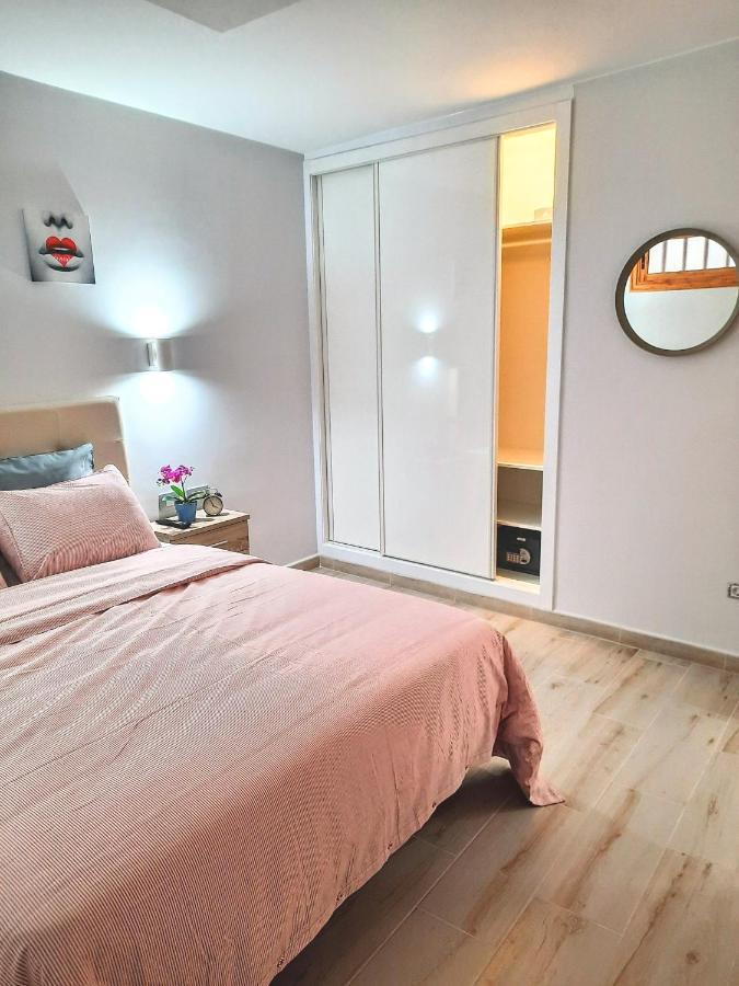 Modern Apartment In Costa Adeje With Shared Pool Playa Feñabe Bagian luar foto